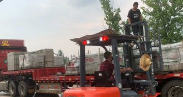 阳江 黄金麻冰裂纹，地铺石装车