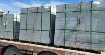 阳江 芝麻白花岗岩地铺石装车日常