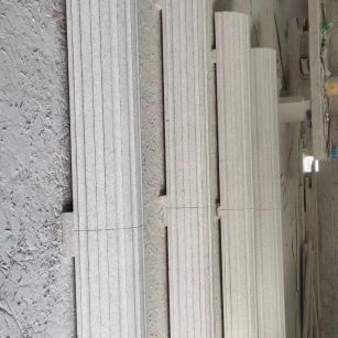 阳江 花岗岩厂家带你看白麻花岗岩门楼大柱柱皮