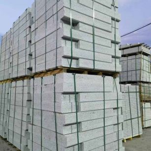 阳江 芝麻白花岗岩路沿石，路缘石，路肩石，道牙，立缘石，马路牙子，街沿石，侧石等