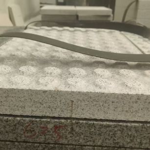 阳江 芝麻白花岗岩6.0公分荔枝面五轴加工雕刻盲点