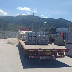 阳江 芝麻白仿形路沿石，直形路沿石