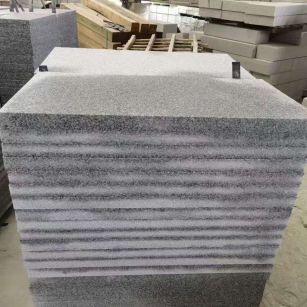 阳江 芝麻白5公分火烧地铺成品，900*400，规格可定制