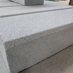 阳江 芝麻灰荔枝面路沿石