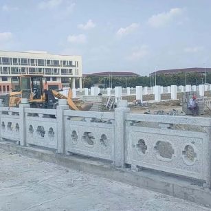 阳江 白麻花岗岩荔枝面河道栏杆