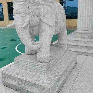 阳江 白麻花岗岩动物异形石雕-大象