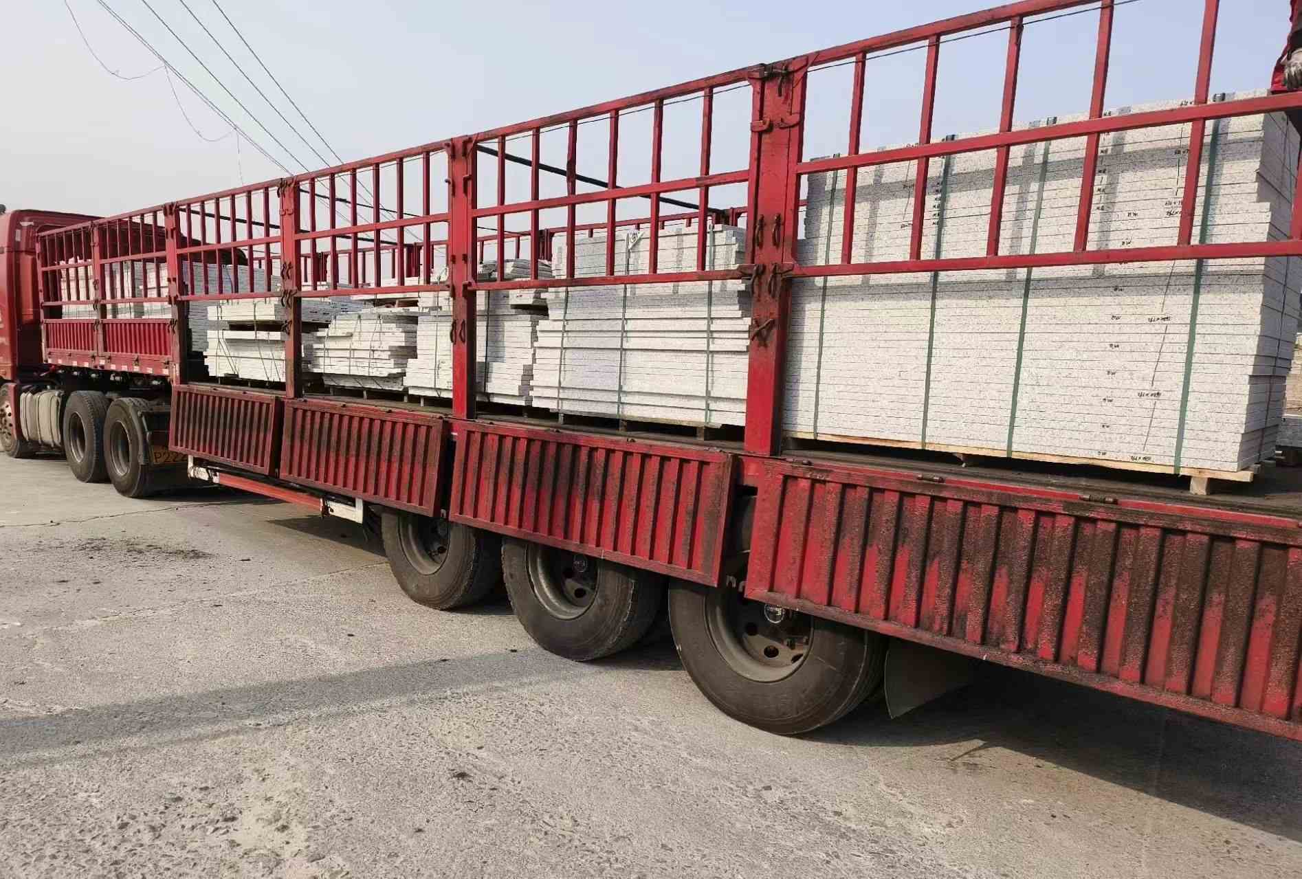 阳江 白麻荔枝面外墙干挂，工厂装车日常