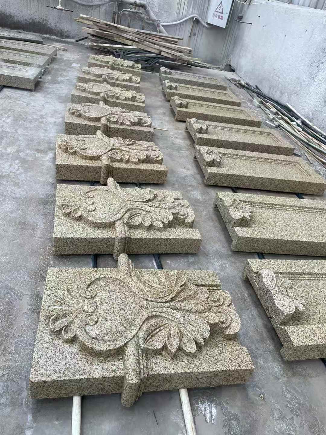 阳江 黄金麻花岗岩别墅外墙雕刻板