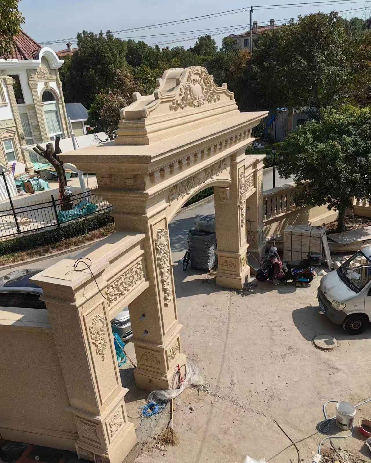 阳江 黄金麻荔枝面花岗岩别墅门楼