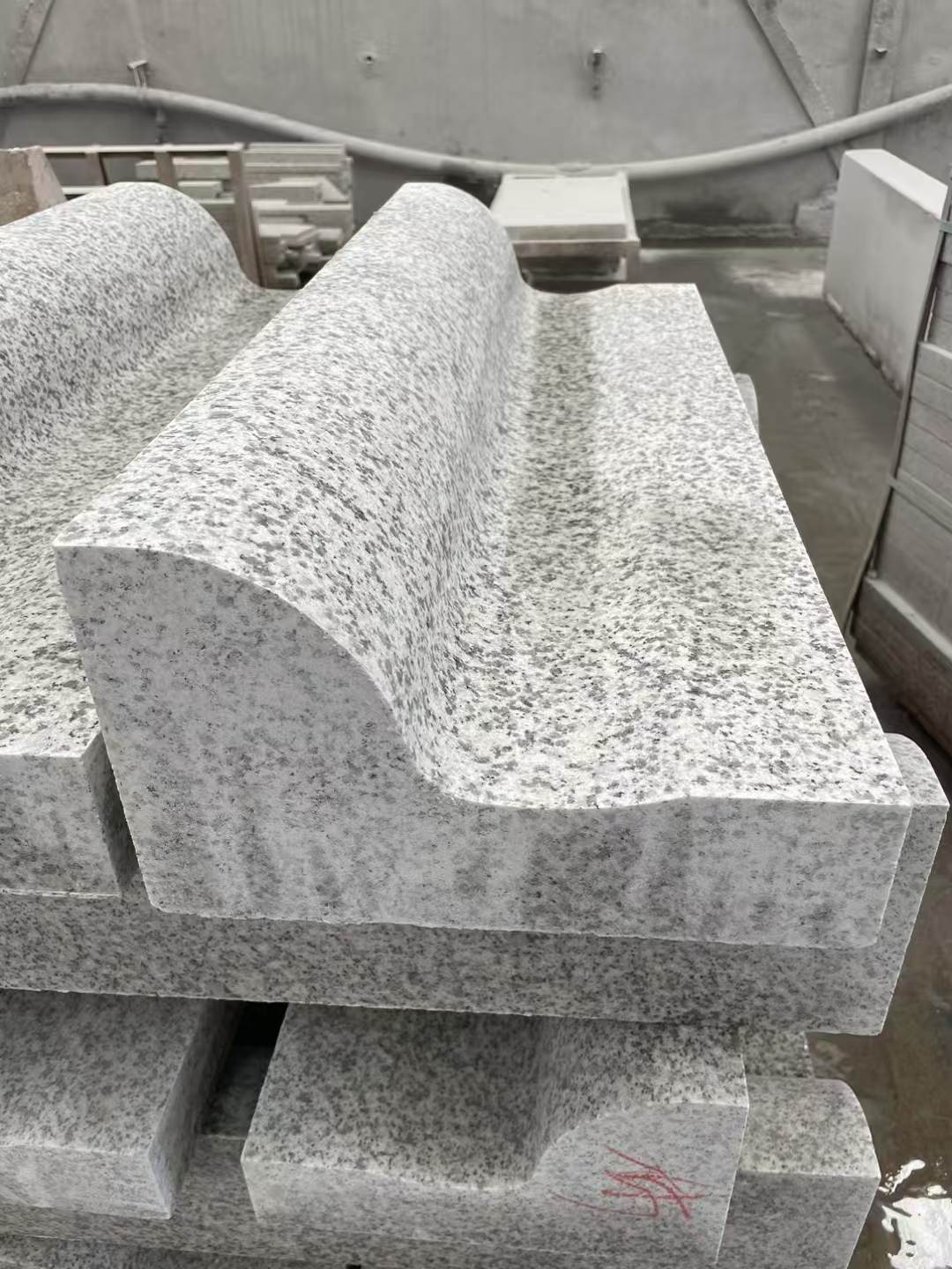 阳江 白麻花岗岩S型路沿石，路侧石，马路牙子等