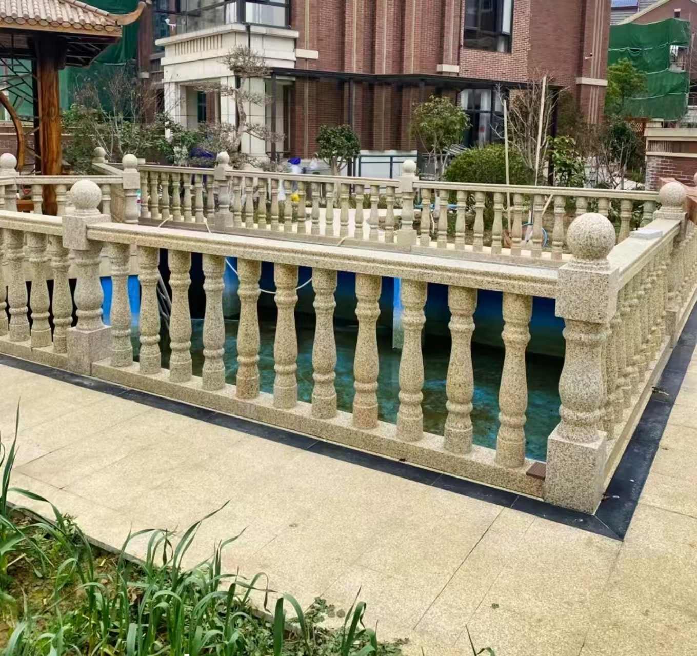 阳江黄金麻花岗岩石材栏杆，扶手，将军柱，花瓶柱