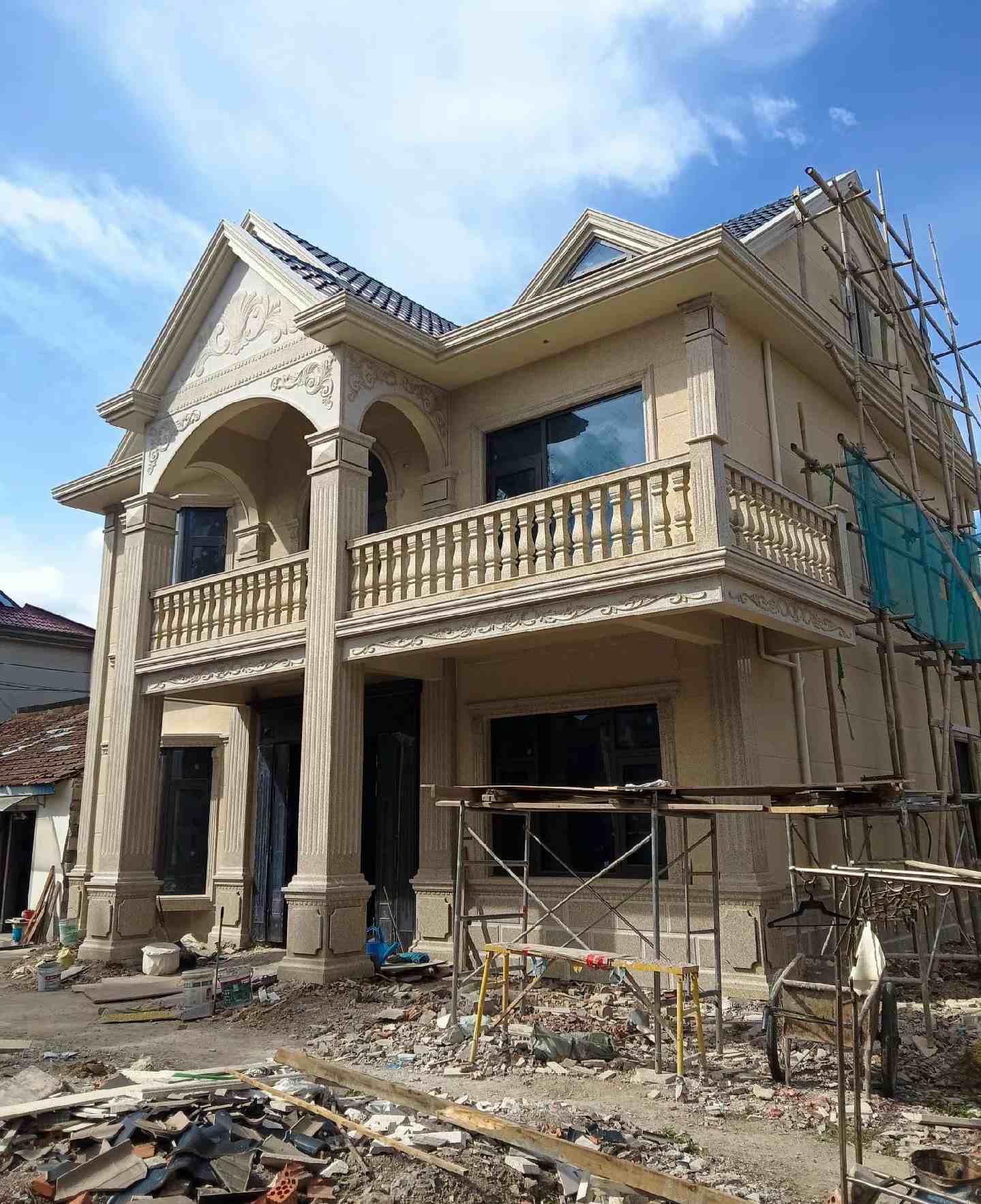 阳江 黄金麻花岗岩石材私人别墅雕花门楼柱阳台栏杆